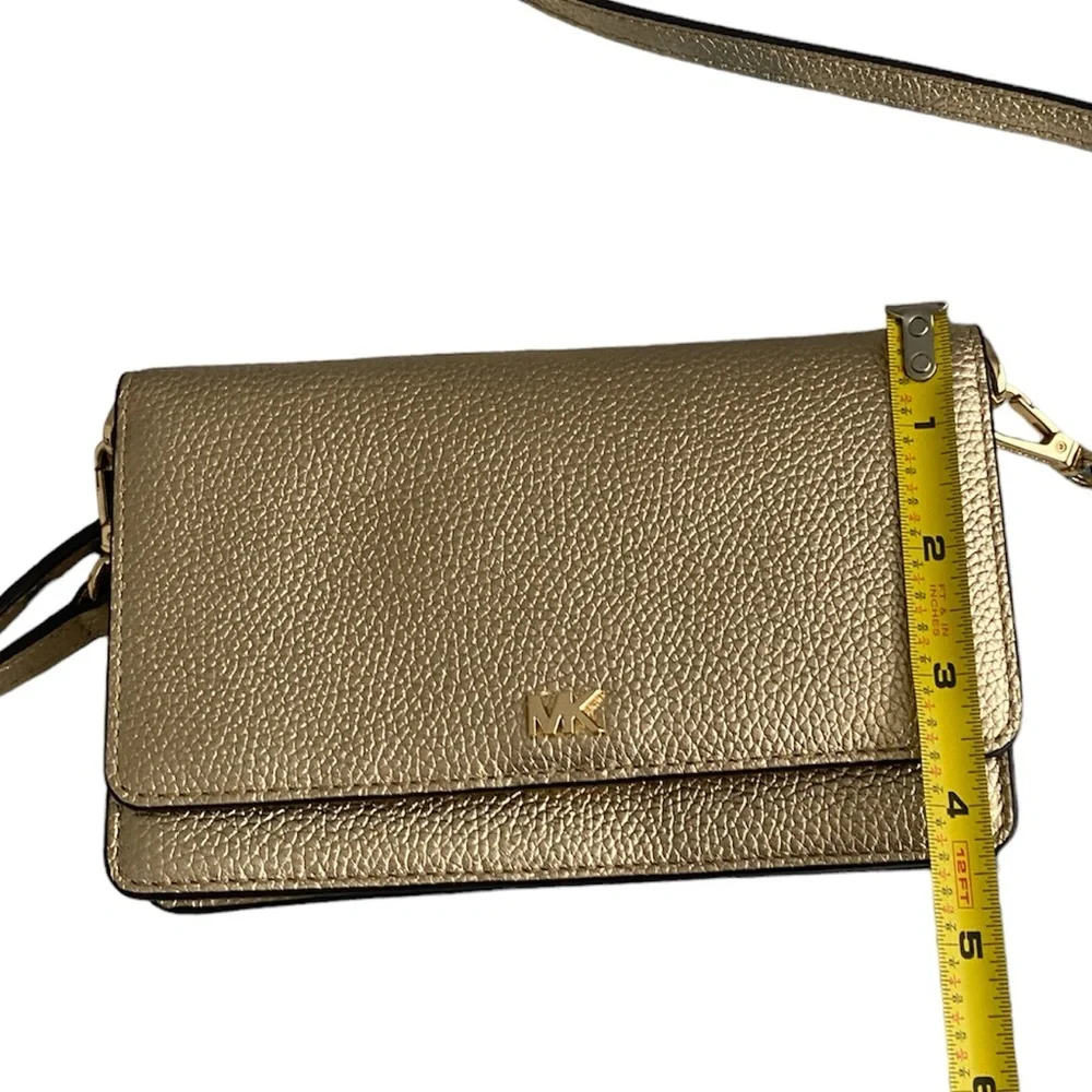 Michael Kors Jet Set Metallic Crossbody - Picture 10 of 14